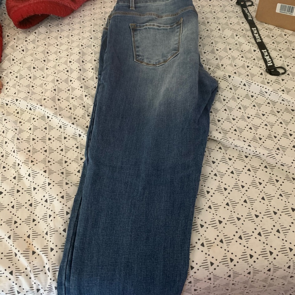 Jeans - Picture 3 of 3